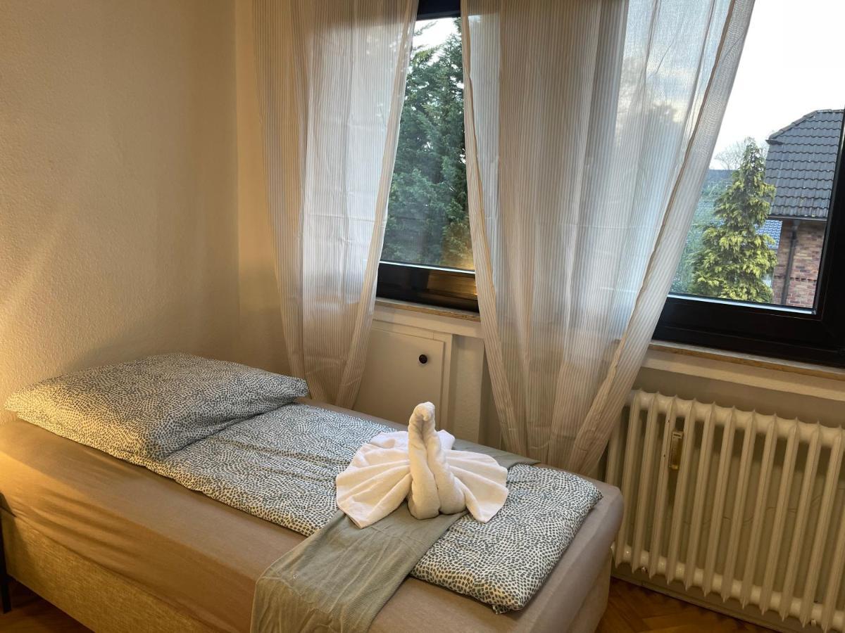 Comfortable Shared Apartment With Private Room In Wesseling Kültér fotó